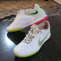 نایک تمپو ۴۳ ، نیم بوت ۴۳،۴۴|کیف، کفش، کمربند|گنبد کاووس, |دیوار