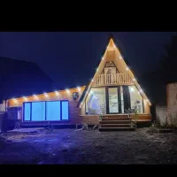 کلبه سوییسی استخر دار