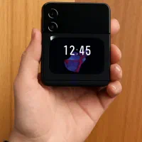 گوشی zflip5 512 مشابه نو (شرایط اقساط )