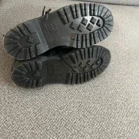 نیم بوت Dr.martens سایز 40-40/5|کیف، کفش، کمربند|تهران, هفت حوض|دیوار