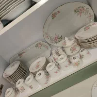 سرویس چینی گل قرمز