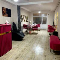 دعوت به همکاری در سالن زیبایی