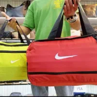 کیف باشگاه ساک باشگاه کیف ورزشی کیف کلاس|کیف، کفش، کمربند|قم, هفت تیر|دیوار