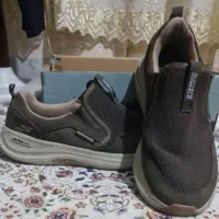 skechersاصل آمریکایی