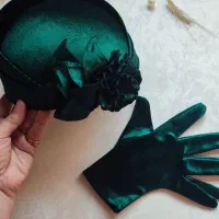 کلاه یلدای|لباس|اصفهان, سروستان|دیوار