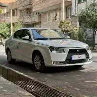 دنا پلاس سانروف دار 4 ایربگ