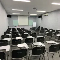 منشی آموزشگاه