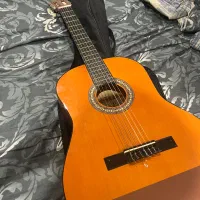 گیتار کاملا سالم(نو)