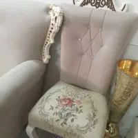 مبل نیمه سلطنتی