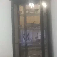 میز کامپیوتر و ویترین شیشه ای و مانیتور کامپیوتر|میز تحریر و کامپیوتر|کرج, بنیاد|دیوار