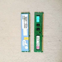دو عدد رم ۲ گیگابایت ( مجموعا ۴ )