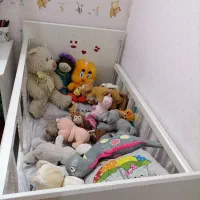 تخت وکمد بچه به همراه تشک تمیز در حد نو|تخت و سرویس خواب|گلپایگان, |دیوار