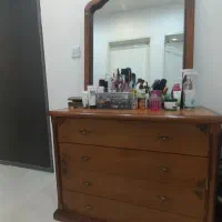 دراور و آینه چوبی