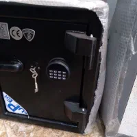 گاوصندوق (املاک صندوق)