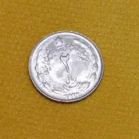 حدود ۸۰ تا سکه بسیار قدیمی خارجی