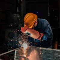 خدمات جوشکاری سیار