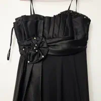 لباس مجلسی|لباس|لاهیجان, بوجایه|دیوار