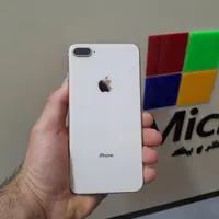 اپل iPhone 8 Plus با حافظهٔ ۲۵۶ گیگابایت