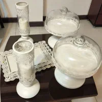 ست پذیرایی سفید شیک (ظروف پایه‌دار، سینی و شمعدان)