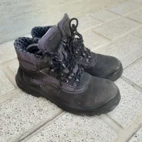 کفش کار در حد نو، استاندارد.سایز ۴۱