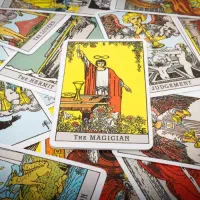 فال تاروت و قهوه ۶۰