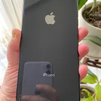 ایفون ۸ پلاس 8