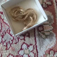 گردن بند نو 200بالای تابلو