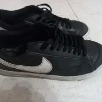 کتونی و کفش مجلسی.سایز۳۸