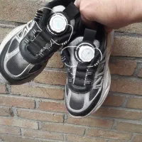 کتونی پسرانه  بند سرخود