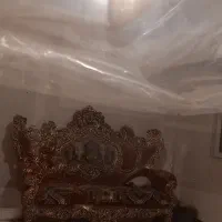 مبل ۳ نفره سلطنتی ورق طلا