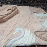 سرویس خواب طرح قو همراه کیف