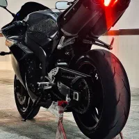 Yamaha r1 یاماها