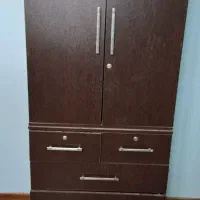 کمد ایستاده جادار بسیار مناسب