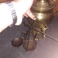 سماور زغالی و دوتا ترازو|کلکسیون اشیاء عتیقه|الوند, |دیوار