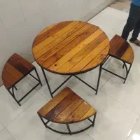 میز و صندلی چوبی