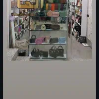 فروشنده خانوم باتجربه