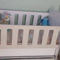 تخت گهواره ای نوزاد|تخت و صندلی بچه|باغستان, |دیوار