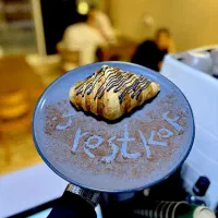 استخدام باریستا و نیروی ساده