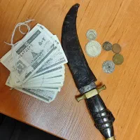 خنجر سکه کپن کلکسیونی با ارزش قدیمی|کلکسیون اشیاء عتیقه|تهران, قبا|دیوار
