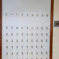 استند دیواری