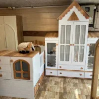 سیسمونیی (مدل کاخ)نوزاد