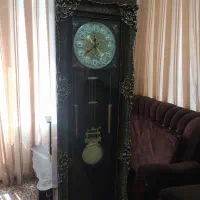 ساعت ایستاده کاملا سالم