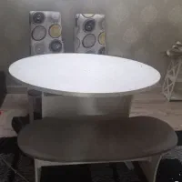 میز و دو عدد صندلی گلدار  سالم