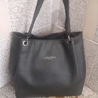 تعداد زیادی کیف زنانه|کیف، کفش، کمربند|همدان, |دیوار