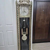 ساعت ایستاده برنزی