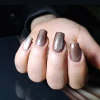 کاشت ناخن کاملا بصورت حرفه ای و ظریف با دوام ب