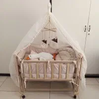 گهواره ، تخت کنار مادر