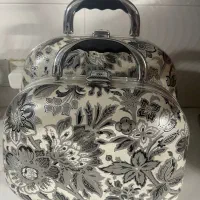 چمدان وسایل عروس و داماد مسافرتی|کیف، کفش، کمربند|بومهن, |دیوار