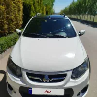 کوییک  R سفید/مشکی خوش رکاب