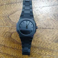 ساعت تمام مشکی